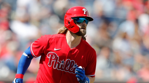 Bryce Harper homers twice as Phillies pound Blue Jays