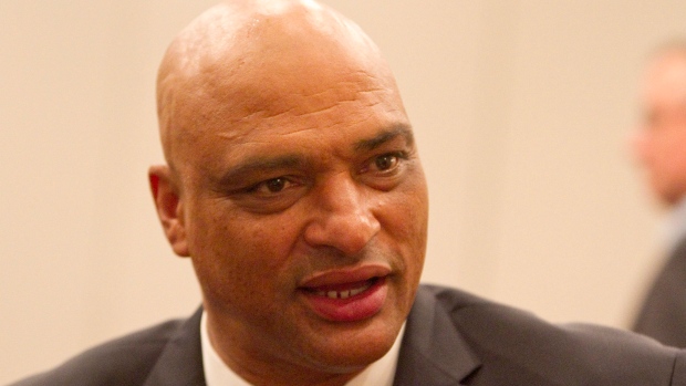 Buffalo Bills fans raising money for former LB Darryl Talley