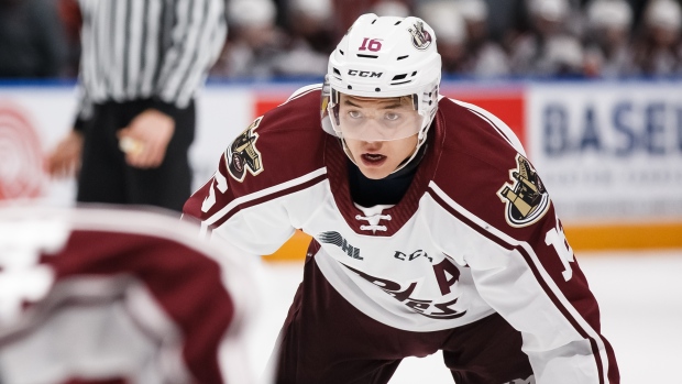 Nick Robertson Signs with Toronto Maple Leafs - Peterborough Petes