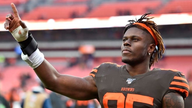 Cleveland Browns tight end David Njoku not seeking trade, commits