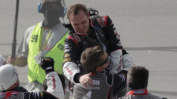 Cole Custer Earns First Career Win At Nascar Quaker State 400 Tsn Ca