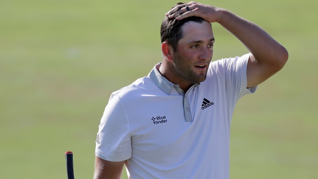 Jon Rahm battles through brutal conditions for chance at No. 1 ranking