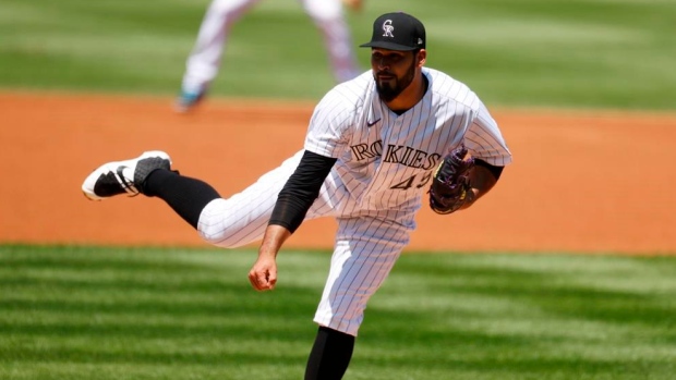 Rockies' Antonio Senzatela injured, pulled from Pirates game in 3rd inning