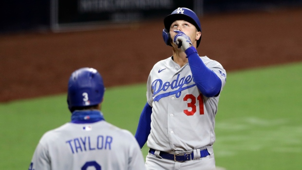 Joc Pederson walks off the Reds on a historic night for Dodgers