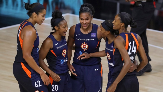 Connecticut Sun celebrate