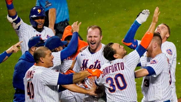 Todd Frazier homer helps NY Mets complete comeback win over Giants