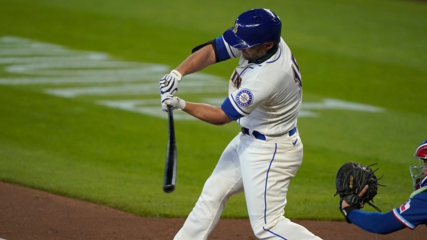 Kyle Lewis of the Seattle Mariners at bat against the Los Angeles