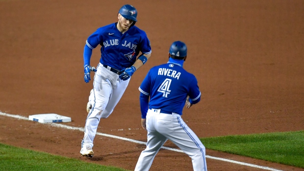 MLB: Blue Jays beat Athletics 12-1