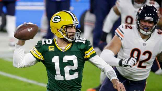 Aaron Rodgers Four Td Passes Help Green Bay Packers Roll Over Chicago Bears Tsn Ca