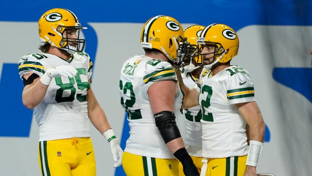 Packers clinch NFC North title with win over Lions