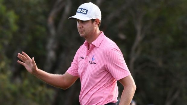 Harris English having a whale of time and leads by one at Kapalua - TSN.ca