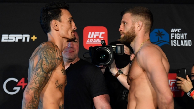 Max Holloway Calvin Kattar