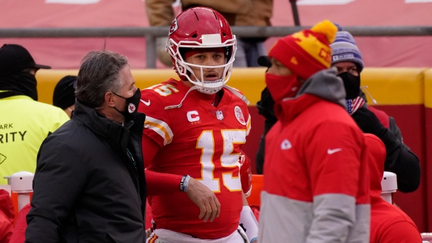 Patrick Mahomes Suffers Concussion During Chiefs Game