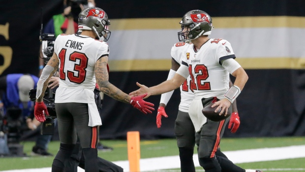 Tom Brady's move to build chemistry with Mike Evans, Buccaneers