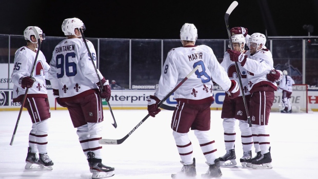 NHL Outdoors: Avalanche-Golden Knights game completed after dark