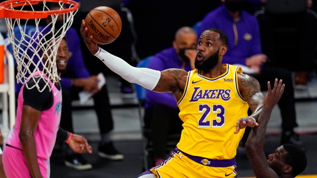 LeBron James' return 'a good start,' but Lakers fall to Kings - ESPN