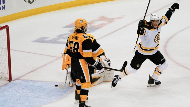 NHL highlights: Trent Frederic wins fight, scores goal for Bruins