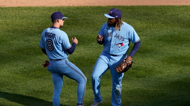 Blue Jays pitcher defends teammate after radio host's tweet