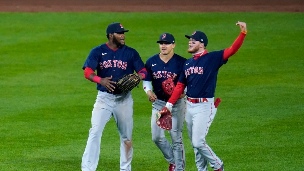 Bobby Dalbec's home run helps Red Sox avoid sweep, beat Yankees 4-3