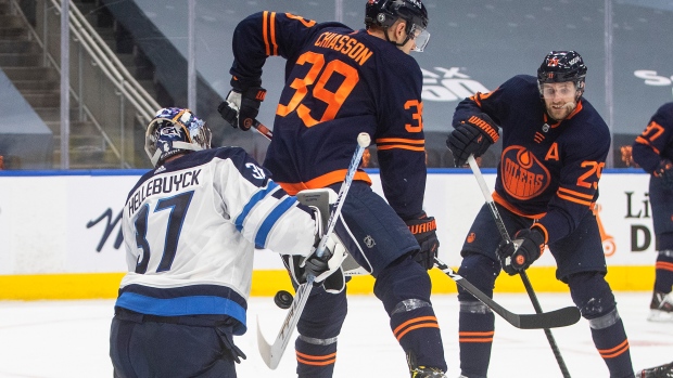 Jets' goaltender Connor Hellebuyck stellar in 4-1 win over Oilers