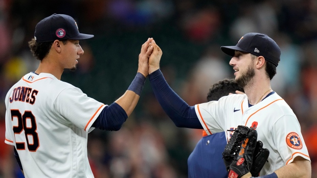 Tucker, Astros down former bench coach Cora, Red Sox 11-2