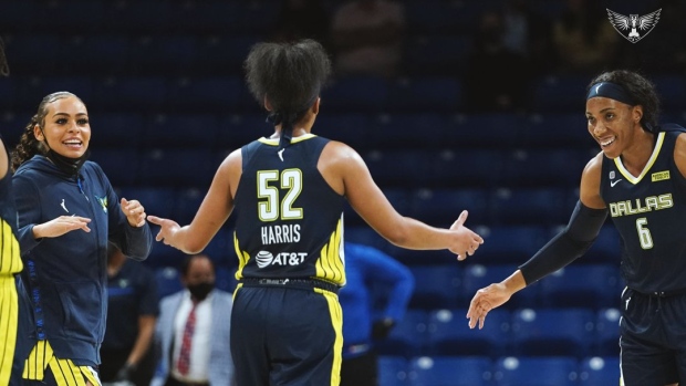 WNBA, Te'a Cooper vs Dallas Wings