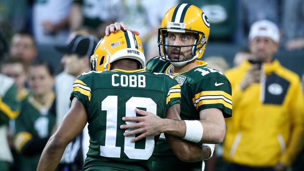 Schefter] Reunion: Former Packers' WR Randall Cobb is expected to agree to  a one-year deal with the New York Jets, allowing him to play with Aaron  Rodgers in NY, per sources. The