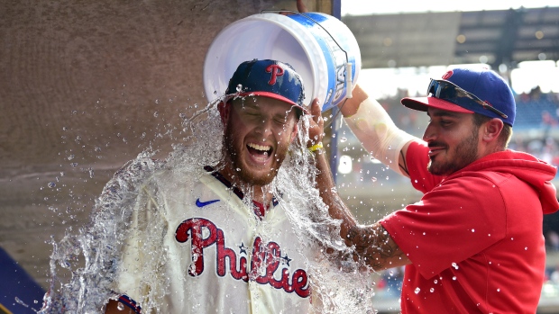 Phillies' Wheeler tosses 3-hitter, fans 8 in 2-0 victory