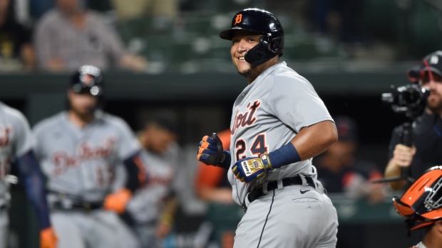 Cabrera's 14th-inning homer ends first homestand at Yankee Stadium