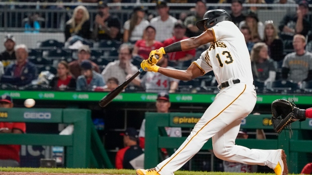 Ke'Bryan Hayes smashes 3-run home run as Pirates rally to beat