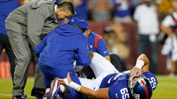 Giants' Nick Gates fractures leg vs. Washington