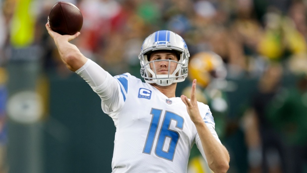 Lions QB Goff is in and Chicago WR Robinson is out of lineup