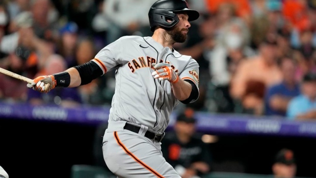 Brandon Belt staying with San Francisco Giants, accepts $18.4 million  qualifying offer - ESPN