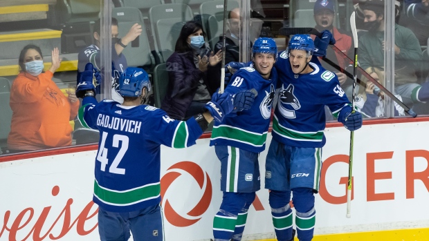 Breaking down 3 NHL trends: The Oilers' turnaround, Canucks