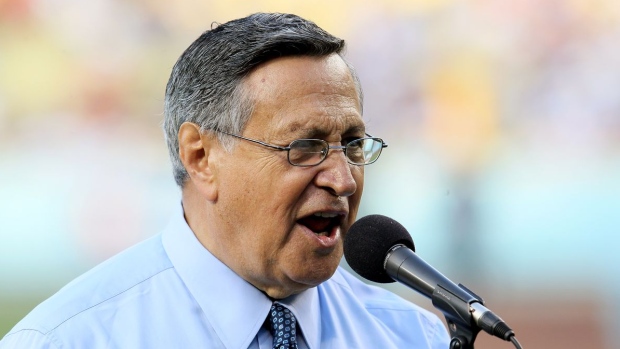 Dodgers Hall of Fame broadcaster Jaime Jarrín to retire