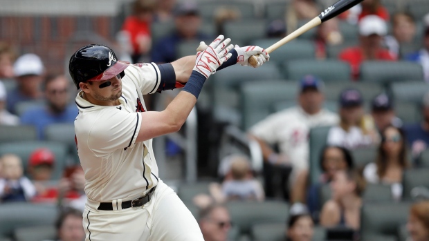 Austin Riley smashes a go-ahead, two-run homer in the eighth