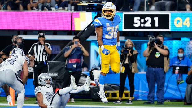 Justin Herbert, Austin Ekeler propel Chargers to 28-14 win over Raiders