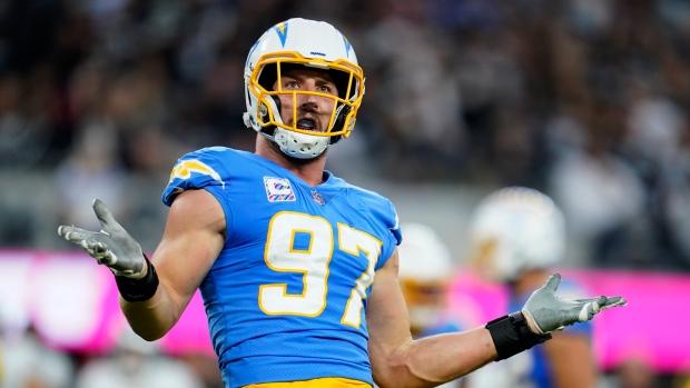 Watch Joey Bosa get ejected for targeting in final college game