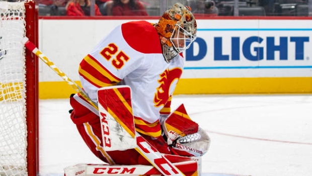 Mangiapane nets 1st career hat trick as Flames rally past Ducks