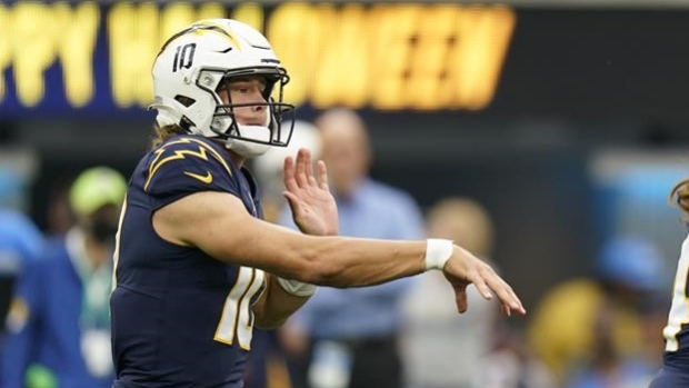 Justin Herbert, Chargers hand Dolphins second-consecutive loss 