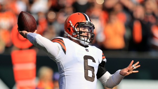 Browns not blaming Baker Mayfield's hand injury after loss to Steelers