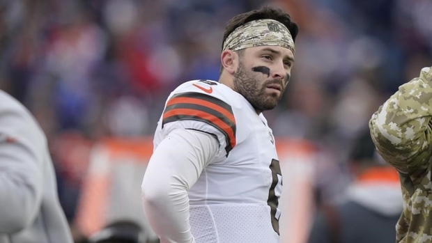 Baker Mayfield yells for fan to get Browns jersey 'outta here'