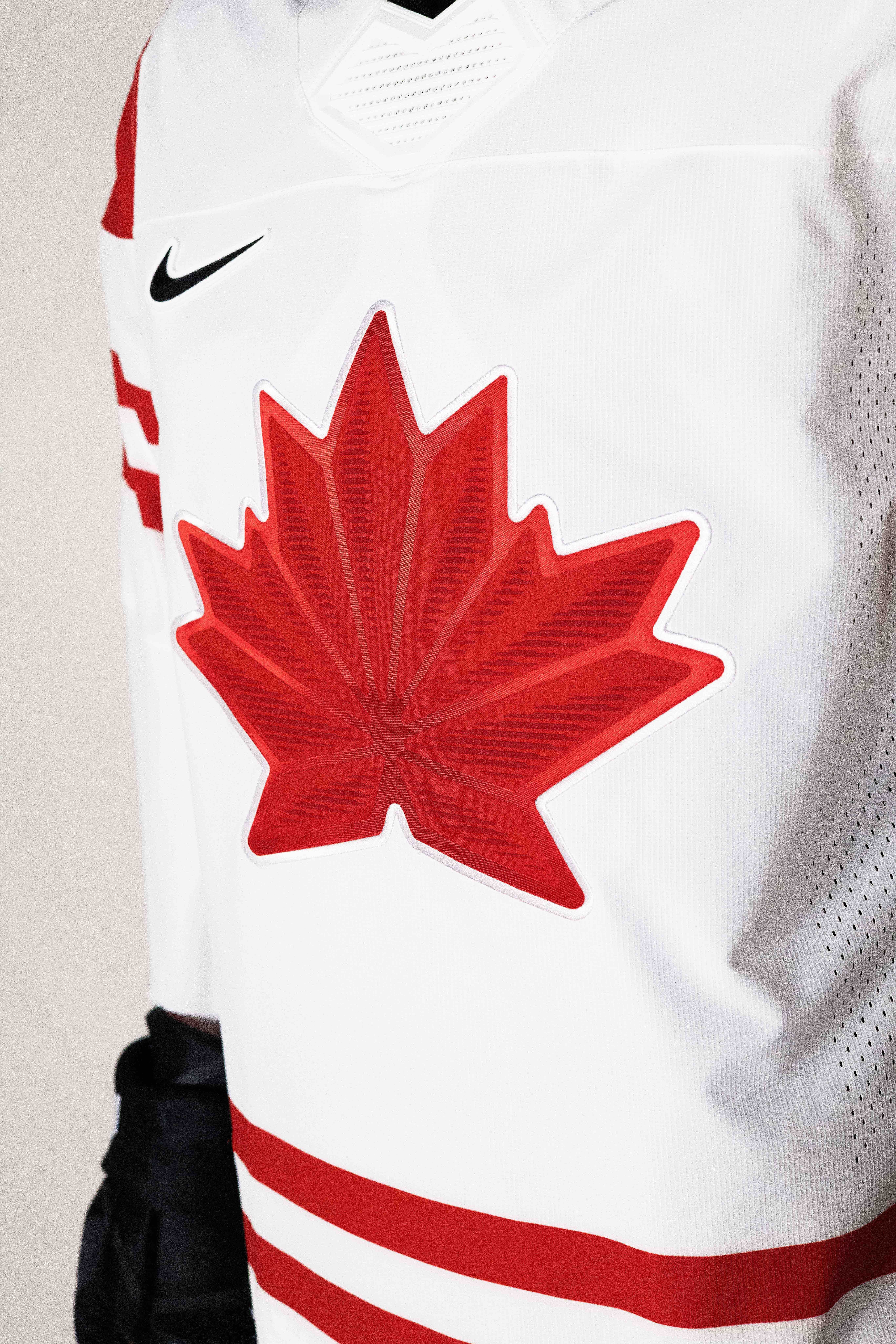Hockey Canada unveils Beijing 2022 Olympic and Paralympic jerseys