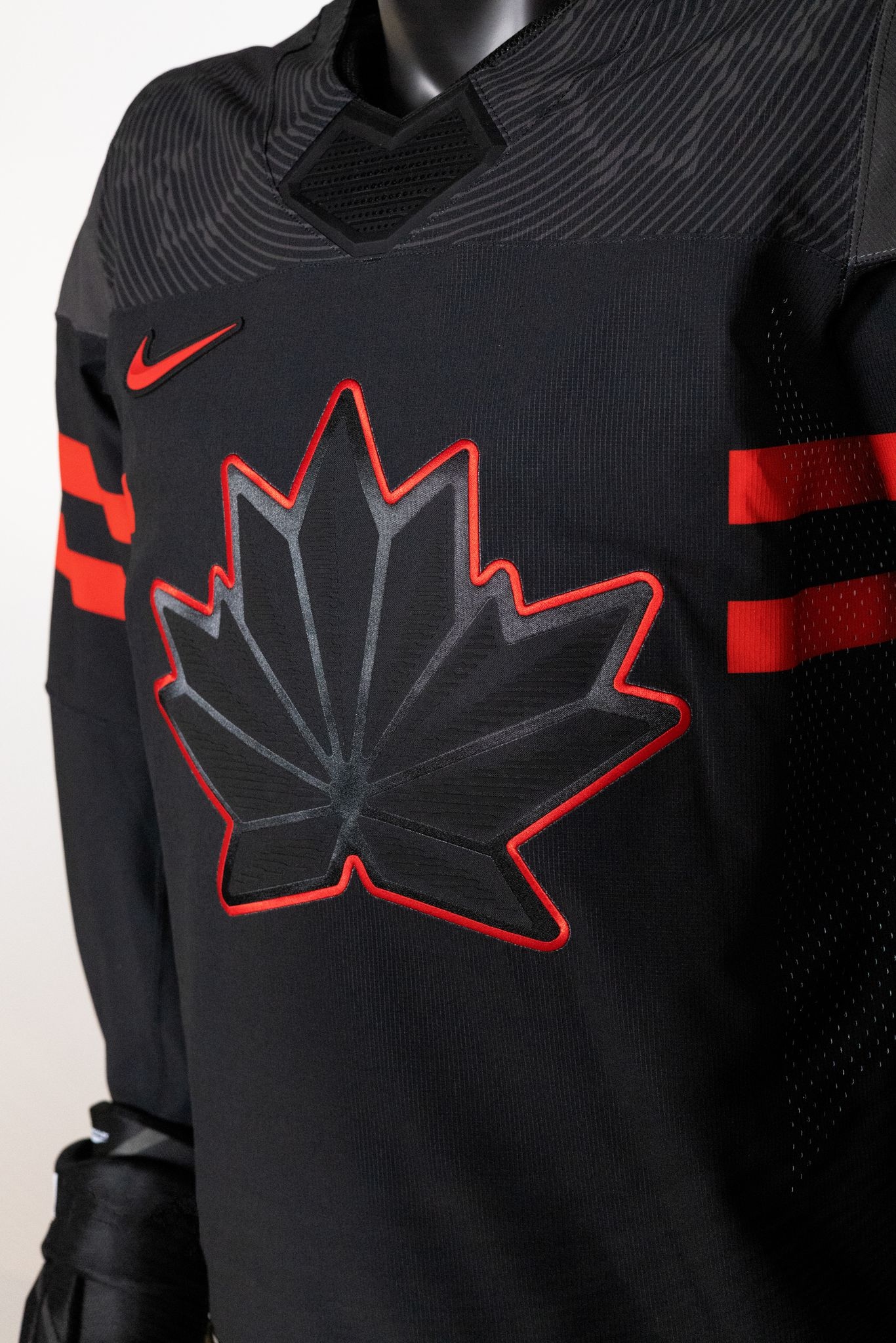 TSN on X: Presenting the official 2022 Team Canada Olympic jerseys! 🇨🇦   / X