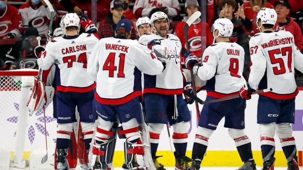 Hurricanes top Capitals 4-1 in Carolina's 1st outdoor game