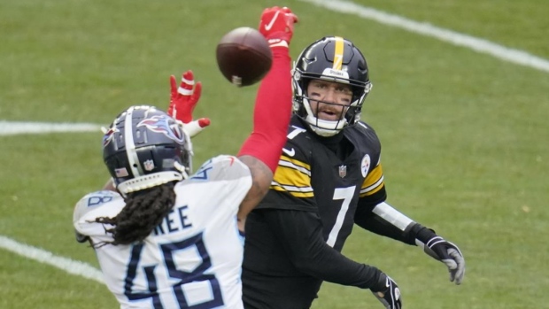 Steelers top Titans 19-13