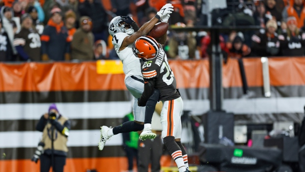 Cleveland Browns earn dramatic 14-13 win over Baltimore Ravens