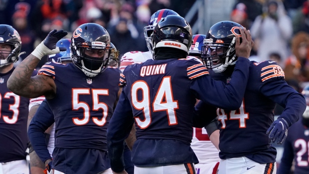 Bears rout Giants 29-3 in home finale