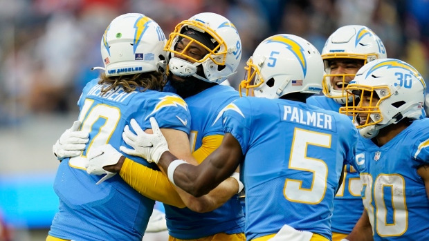 Justin Herbert, Chargers take care of business in dominant win