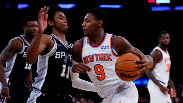 David Fizdale Praises RJ Barrett After Knicks Debut: 'That Kid's Ready', News, Scores, Highlights, Stats, and Rumors